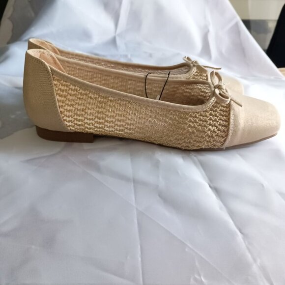 Cliffs by White Mountain Bodhi Ballet Flats 9.5 Wide Natural Metallic NWOB - Picture 3 of 10